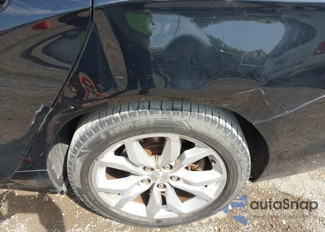 2018 Chevrolet Impala 1Lt from USA, damaged, VIN 2G1105SA5J9155604